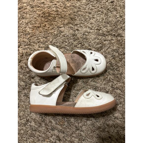 Livie & Luca Mary Jane Shoes 12 - Picture 2 of 3